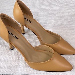 Kunsto Nude Pointed Toe Matte Heels